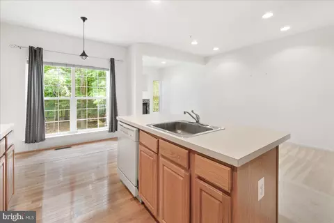 18112 Truffle Ln, Boyds, MD 20841 photo 8