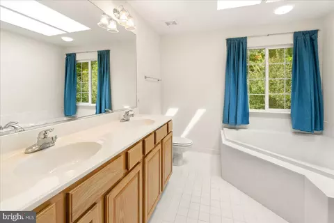 18112 Truffle Ln, Boyds, MD 20841 photo 17