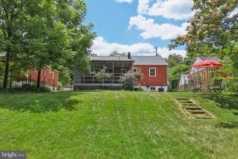 10507 Malone St, Silver Spring, MD 20902 photo 2