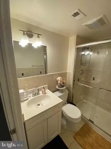 Bath - 10862 Bucknell Dr #202, Silver Spring, MD 20902 photo 5 of 5