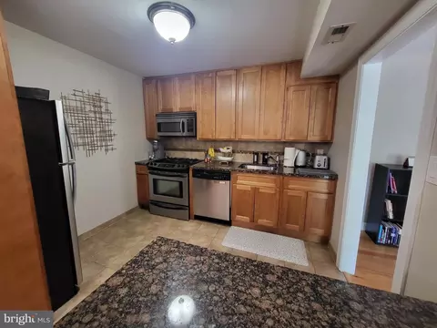 Kitchen - 10862 Bucknell Dr #202, Silver Spring, MD 20902 photo 2 of 4