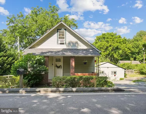 20910 Clarksburg Rd, Boyds, MD 20841