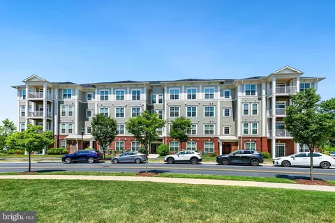 3825 Doc Berlin Dr #23, Silver Spring, MD 20906