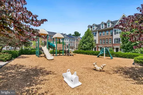 3825 Doc Berlin Dr #23, Silver Spring, MD 20906 photo 43