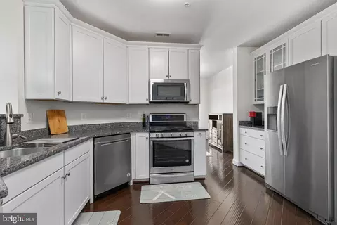 3825 Doc Berlin Dr #23, Silver Spring, MD 20906 photo 11
