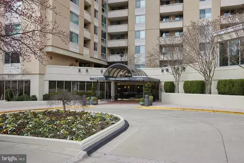 4601 N Park Ave #521-W, Chevy Chase, MD 20815