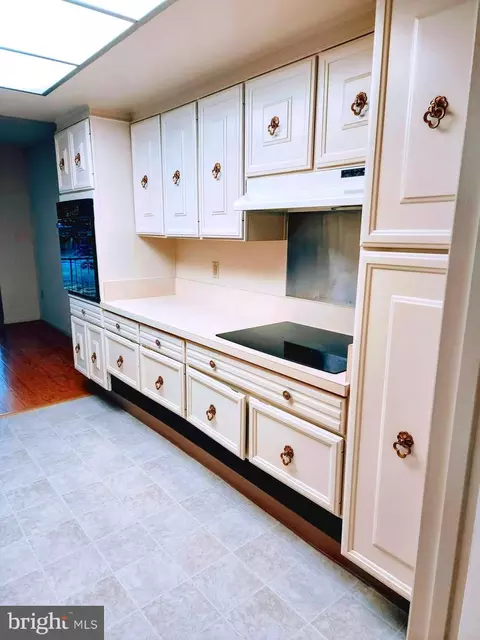Kitchen - 3350 Gleneagles Dr #70-2A, Silver Spring, MD 20906 photo 2 of 3
