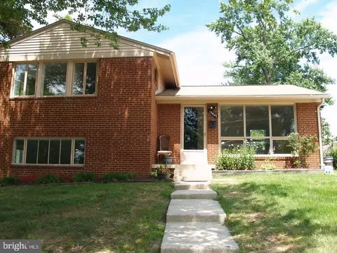 Exterior - 12927 Valleywood Dr, Silver Spring, MD 20906 photo 3 of 7