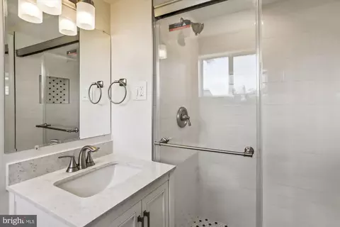 Bath - 12927 Valleywood Dr, Silver Spring, MD 20906 photo 5 of 7