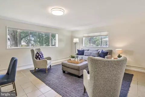 Living - 12927 Valleywood Dr, Silver Spring, MD 20906 photo 12 of 12