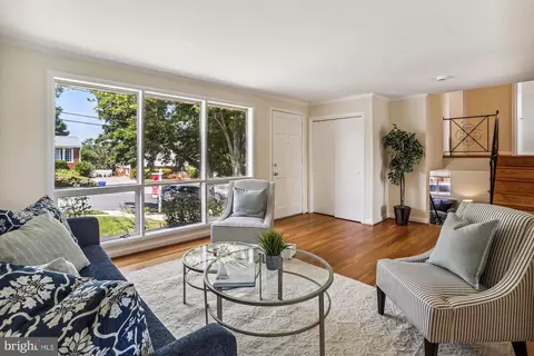 Living - 12927 Valleywood Dr, Silver Spring, MD 20906 photo 3 of 12