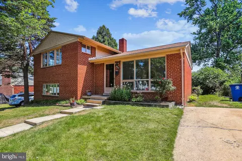 Exterior - 12927 Valleywood Dr, Silver Spring, MD 20906 photo 2 of 7