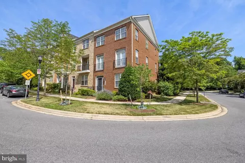 728 Raven Ave, Gaithersburg, MD 20877