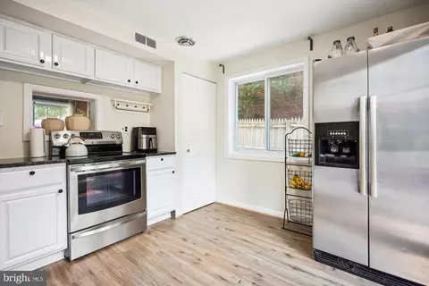 408 Waterford Rd, Silver Spring, MD 20901 photo 18