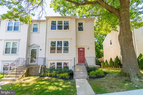 49 Kinsman View Cir, Silver Spring, MD 20901