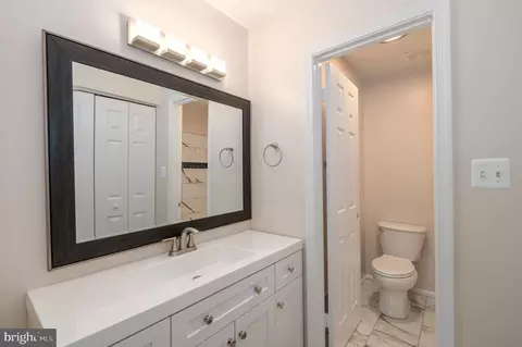 49 Kinsman View Cir, Silver Spring, MD 20901 photo 8