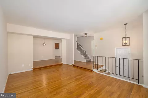 49 Kinsman View Cir, Silver Spring, MD 20901 photo 3