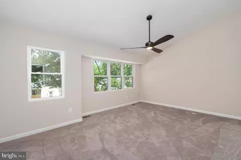 49 Kinsman View Cir, Silver Spring, MD 20901 photo 11