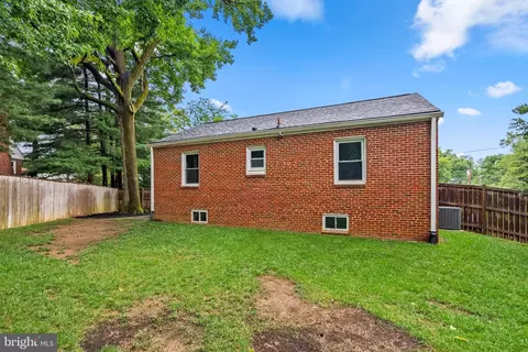 Exterior - 9107 Wire Ave, Silver Spring, MD 20901 photo 5 of 8