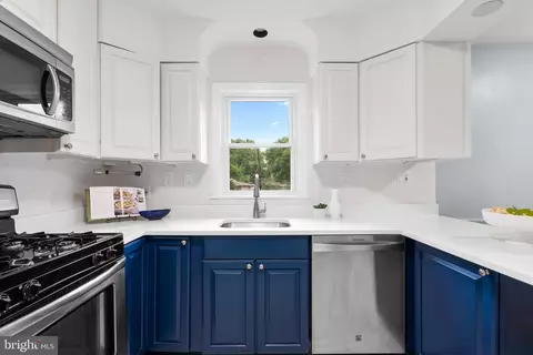Kitchen - 9107 Wire Ave, Silver Spring, MD 20901 photo 3 of 4