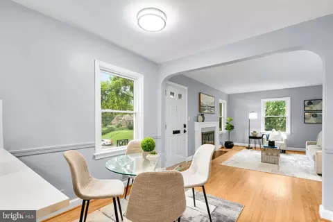 Dining - 9107 Wire Ave, Silver Spring, MD 20901 photo 3 of 3