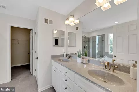 3516 Doc Berlin Dr, Silver Spring, MD 20906 photo 17