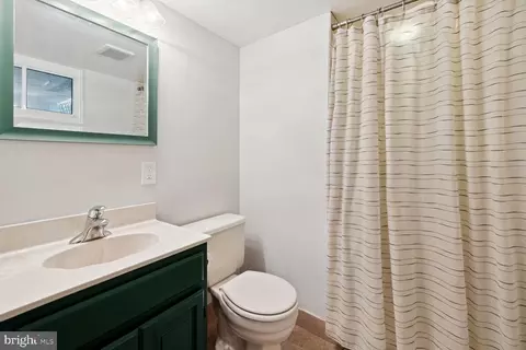 Bath - 240 Rolling Rd, Gaithersburg, MD 20877 photo 2 of 2