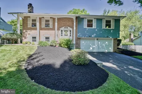 1747 Glastonberry Rd, Potomac, MD 20854