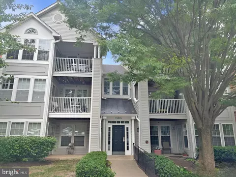 25905 Ridge Manor Dr #K, Damascus, MD 20872