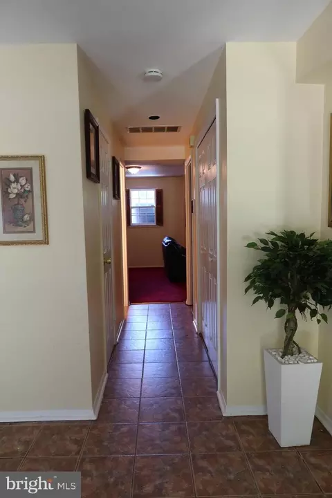 Entry Way - 808 Downs Dr, Silver Spring, MD 20904 photo 4 of 6