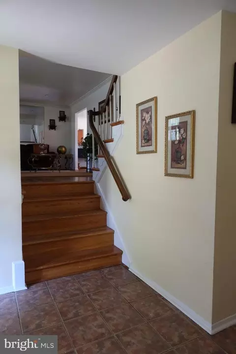 Entry Way - 808 Downs Dr, Silver Spring, MD 20904 photo 2 of 6