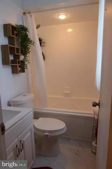 Bath - 808 Downs Dr, Silver Spring, MD 20904 photo 4 of 6