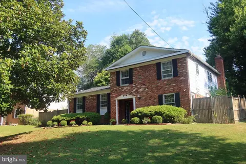 808 Downs Dr, Silver Spring, MD 20904