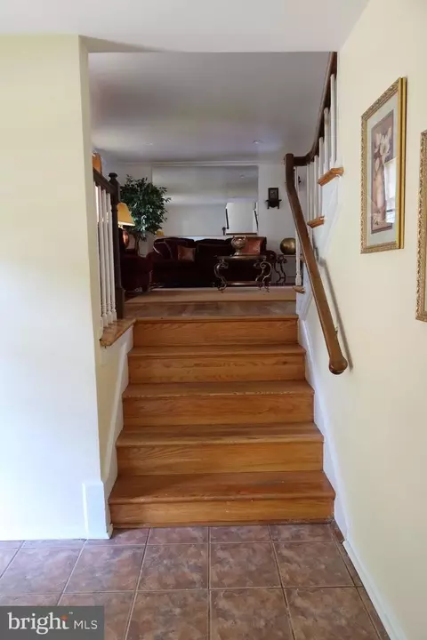 Entry Way - 808 Downs Dr, Silver Spring, MD 20904 photo 3 of 6