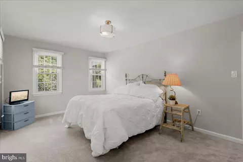 Bedroom - 2053 Kings House Rd, Silver Spring, MD 20905 photo 2 of 4