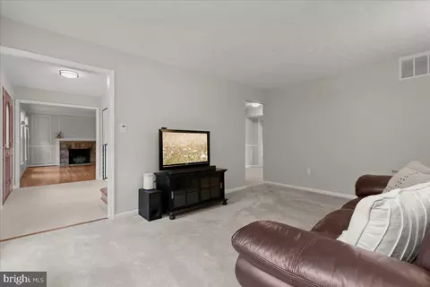 Living - 2053 Kings House Rd, Silver Spring, MD 20905 photo 3 of 6