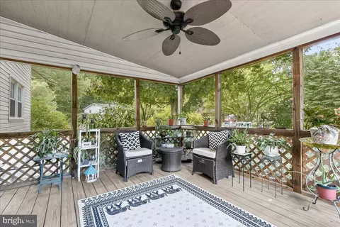 Exterior - 2053 Kings House Rd, Silver Spring, MD 20905 photo 3 of 5