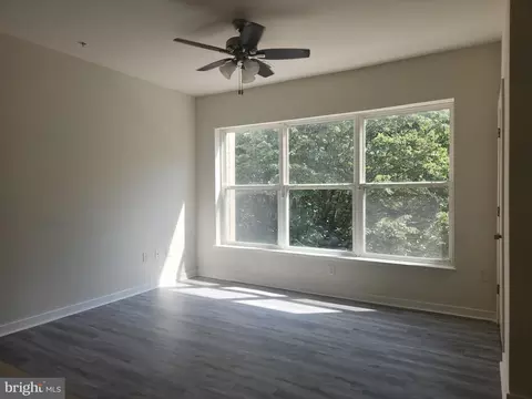 8045 Newell St #105, Silver Spring, MD 20910 photo 3