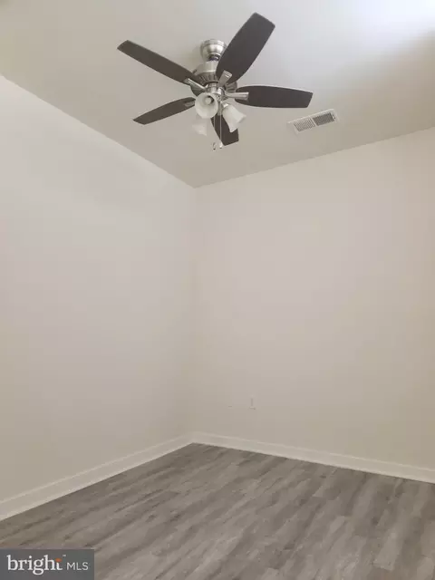 8045 Newell St #105, Silver Spring, MD 20910 photo 5
