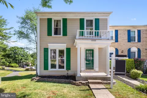 13125 Country Ridge Dr, Germantown, MD 20874