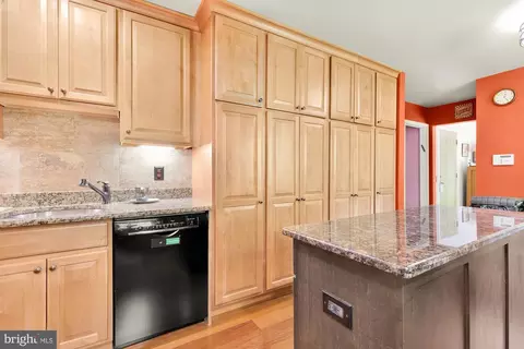342 Prelude Dr, Silver Spring, MD 20901 photo 9