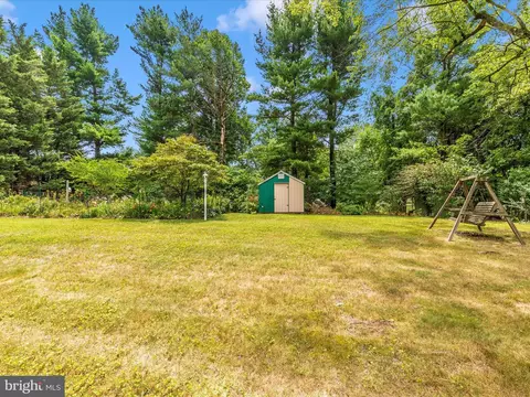 Exterior - 9104 Gue Rd, Damascus, MD 20872 photo 5 of 6