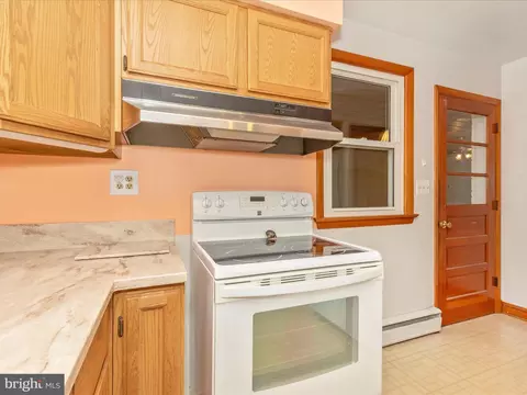 Kitchen - 9104 Gue Rd, Damascus, MD 20872 photo 5 of 8
