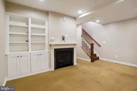 Living - 2615 Linden Ln, Silver Spring, MD 20910 photo 4 of 7