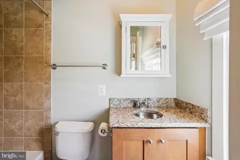 Bath - 2615 Linden Ln, Silver Spring, MD 20910 photo 5 of 5