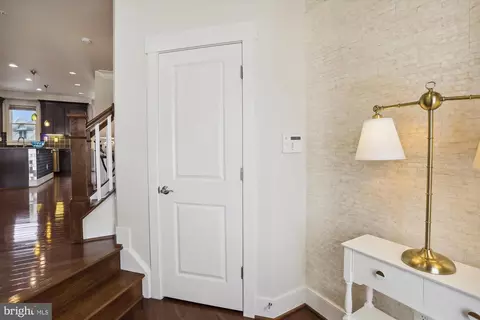 Entry Way - 2615 Linden Ln, Silver Spring, MD 20910 photo 2 of 5