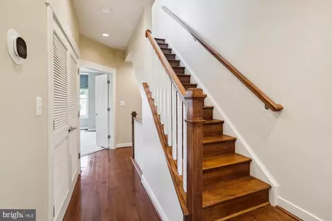 Entry Way - 2615 Linden Ln, Silver Spring, MD 20910 photo 4 of 5