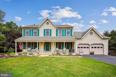 10 Canterfield Ct, Germantown, MD 20876