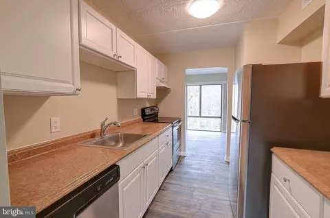 3301 Hewitt Ave #502, Silver Spring, MD 20906