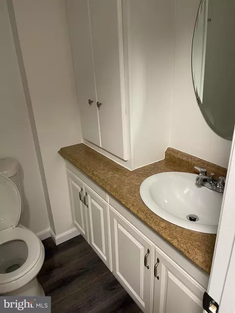 3301 Hewitt Ave #502, Silver Spring, MD 20906 photo 2